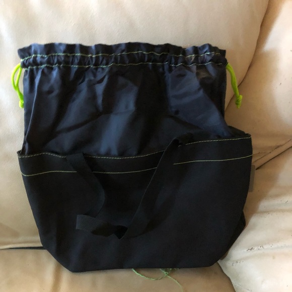 BENCH lunch bag - Picture 2 of 5